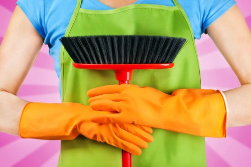 Sustainable carpet cleaning with recycling and reduced emissions