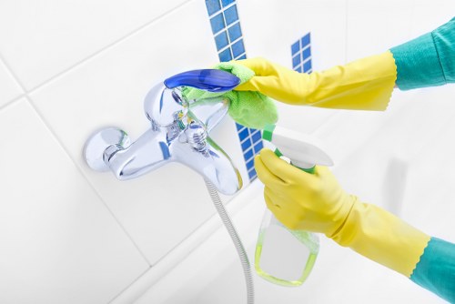 End of tenancy cleaning by a cleaning company in Collierswood